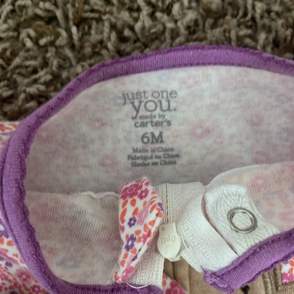 Set of 2 onesies, size 3-6m - Picture 3 of 3